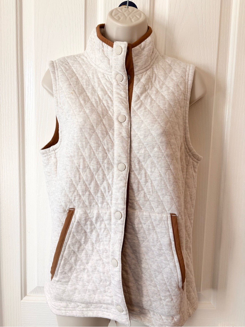 Orvis Quilted Cream Vest with Tan Trim